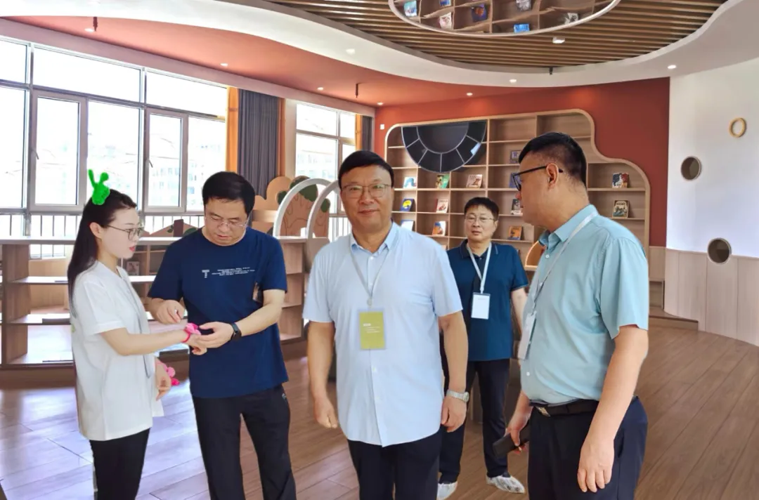 家长开放日活动(图6) bat365小蜗牛幼儿园家长开放日活动(图6)