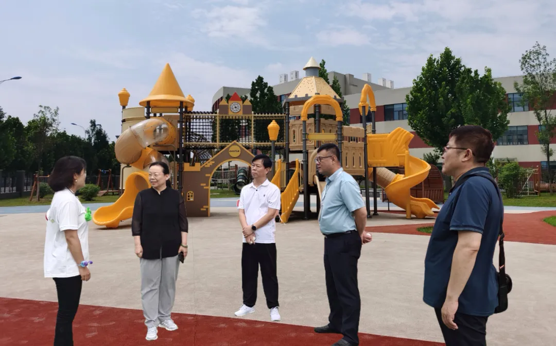 家长开放日活动(图7) bat365小蜗牛幼儿园家长开放日活动(图7)