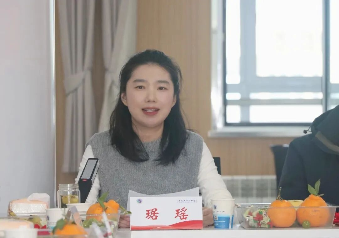 耕耘结硕果,岁月铸荣光——bat365举行荣誉退休仪式(图7) 耕耘结硕果,岁月铸荣光——bat365举行荣誉退休仪式(图7)